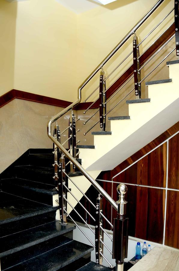 Hotel Shikhar Darshan Ujjain Exterior photo